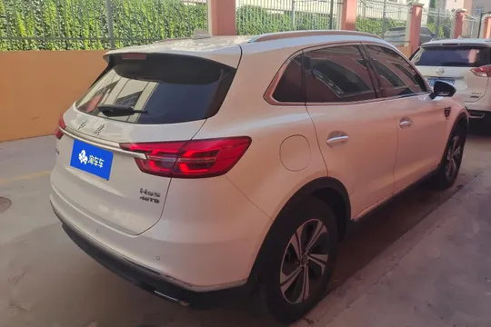 Hongqi HS5
