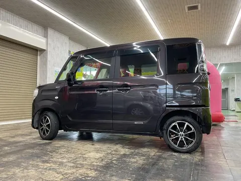 Suzuki Spacia