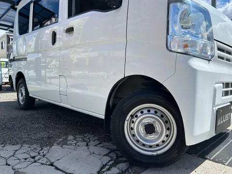 Nissan Clipper