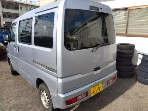 Mitsubishi Minicab Van