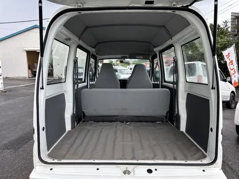 Mitsubishi Minicab Van