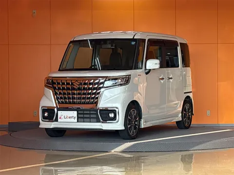 Suzuki Spacia Custom