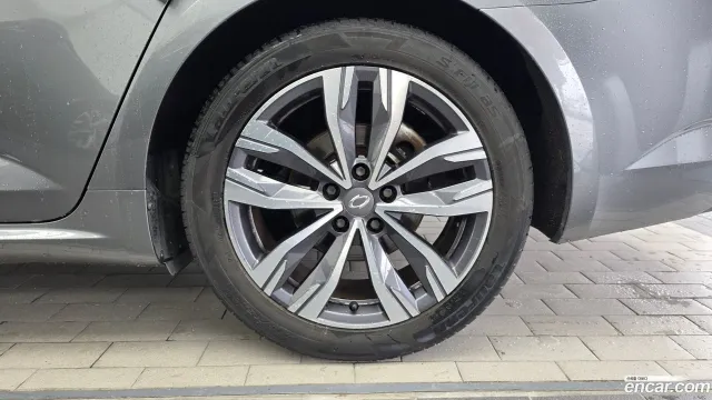 Renault Talisman (SM6)