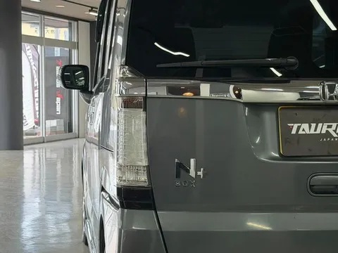 Honda N-BOX Plus Custom