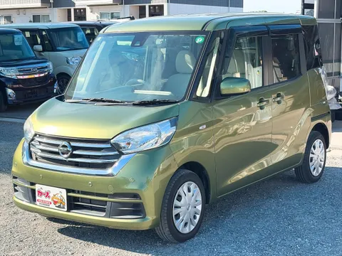 Nissan Dayz Roox