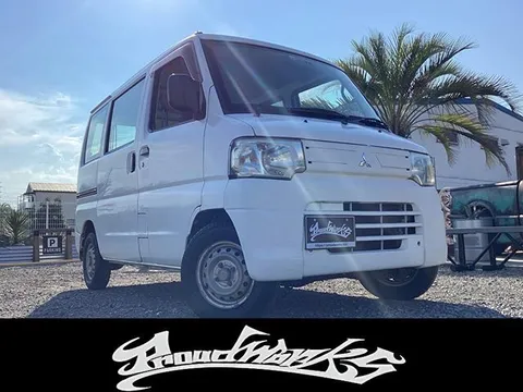 Mitsubishi Minicab Van