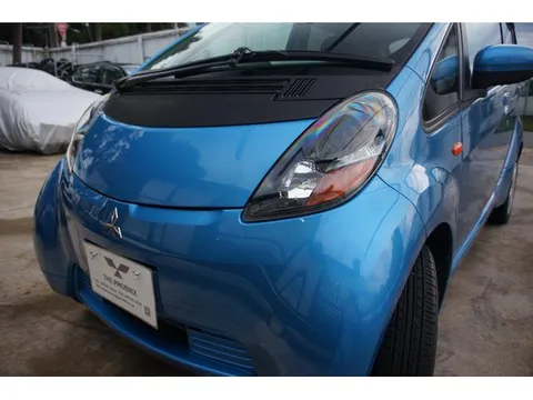 Mitsubishi I