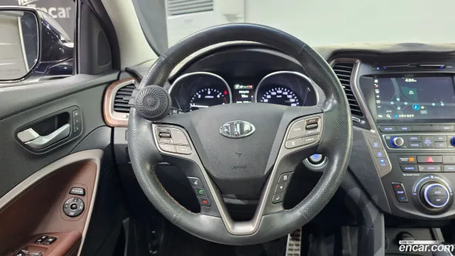 Hyundai Grand Santa Fe (Maxcruz)