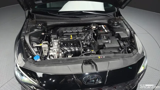 Hyundai Elantra (Avante)