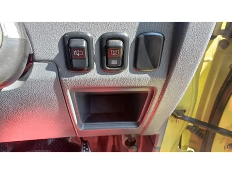 Daihatsu Naked