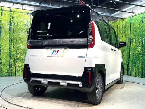Mitsubishi Delica Mini