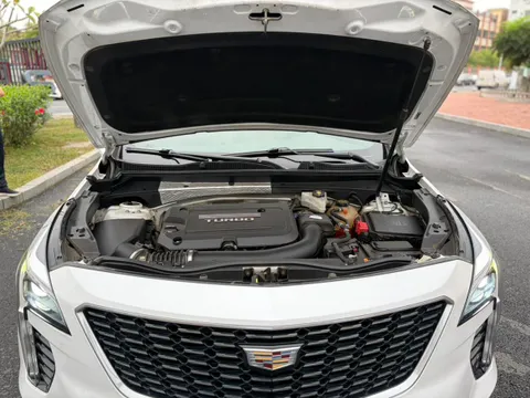 Cadillac XT4