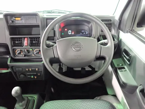 Nissan Clipper Truck