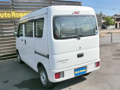 Mitsubishi Minicab Van