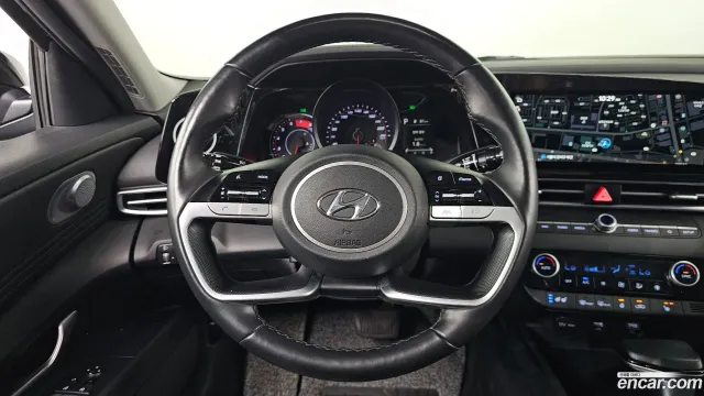Hyundai Elantra (Avante)