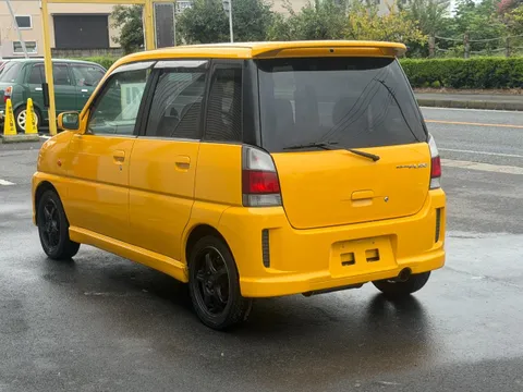 Subaru Pleo