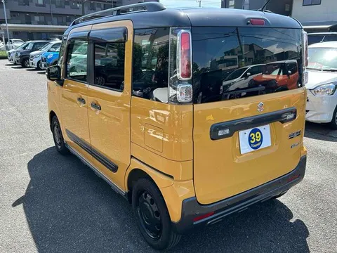 Suzuki Spacia Gear