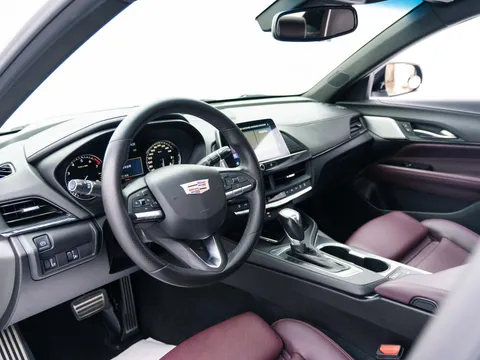 Cadillac CT4