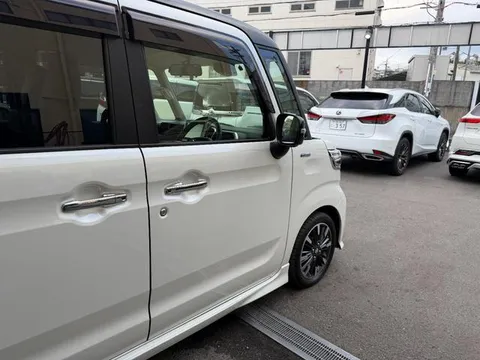 Suzuki Spacia Custom