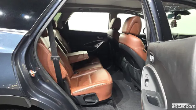 Hyundai Grand Santa Fe (Maxcruz)