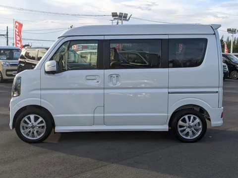 Nissan Clipper Rio