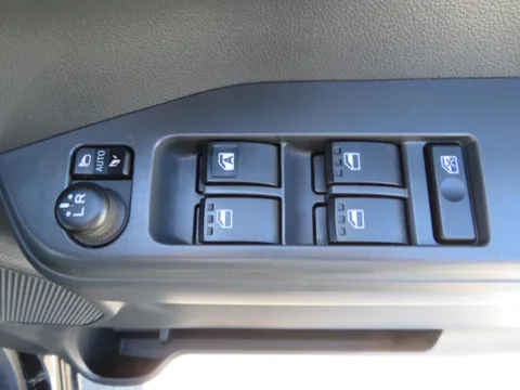 Toyota Pixis Mega
