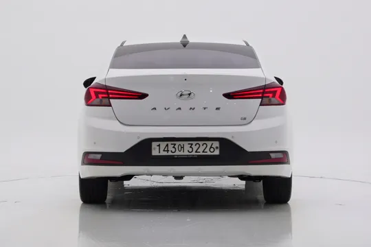 Hyundai Elantra (Avante)