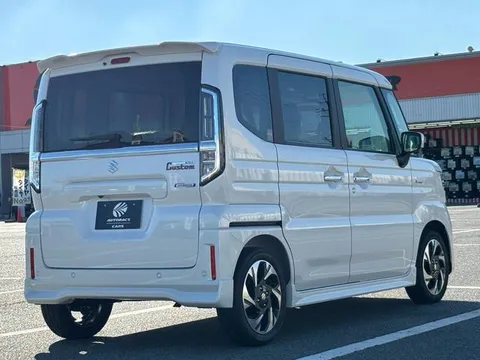 Suzuki Spacia Custom