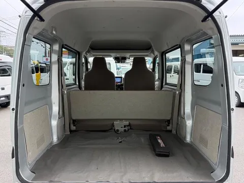 Mitsubishi Minicab Van
