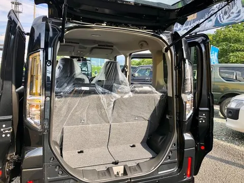 Suzuki Spacia Custom