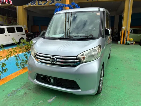Nissan Dayz Roox