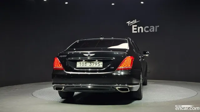 Genesis G90 (EQ900)