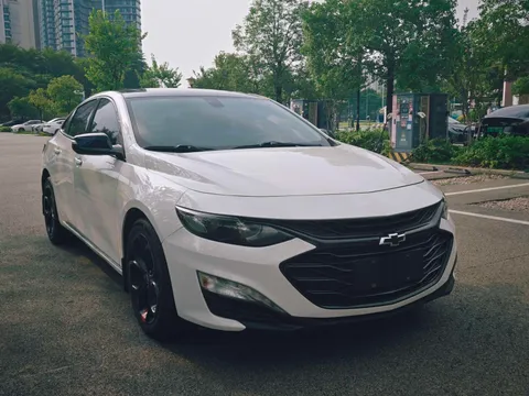 Chevrolet Malibu XL