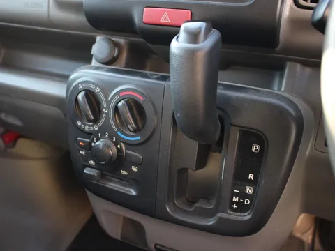 Nissan Clipper