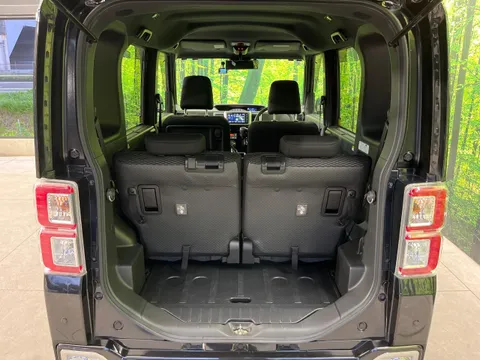 Toyota Pixis Mega
