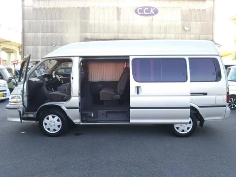 Toyota HiAce Wagon