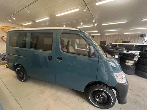 Toyota TownAce Van