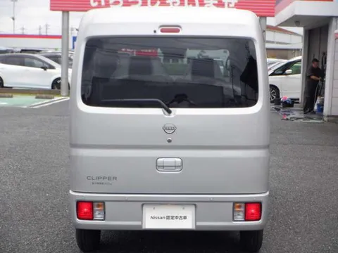 Nissan Clipper