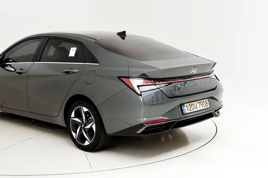 Hyundai Elantra (Avante)