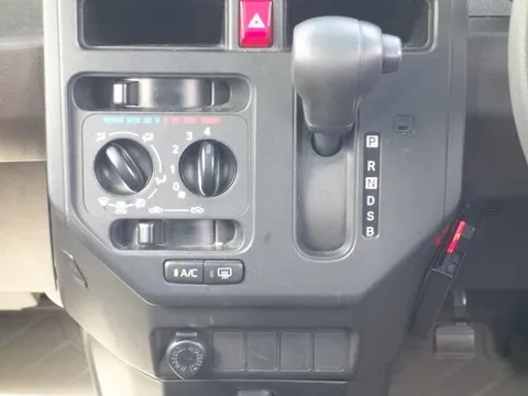Daihatsu Thor