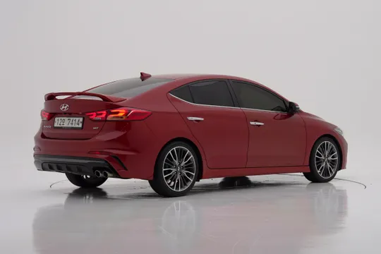 Hyundai Elantra (Avante)