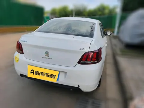 Peugeot 301