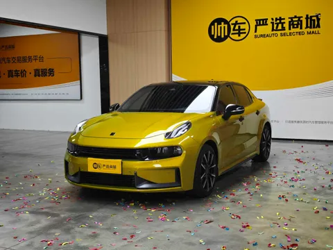 Lynk & Co 03