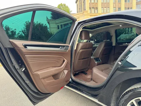 Volkswagen Phideon
