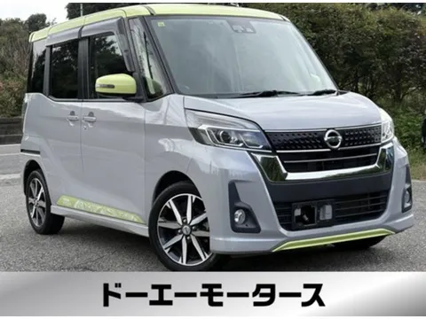 Nissan Dayz Roox