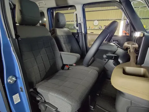 Mitsubishi Delica Mini