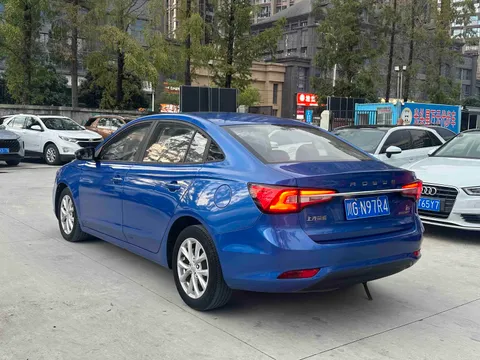Roewe i5