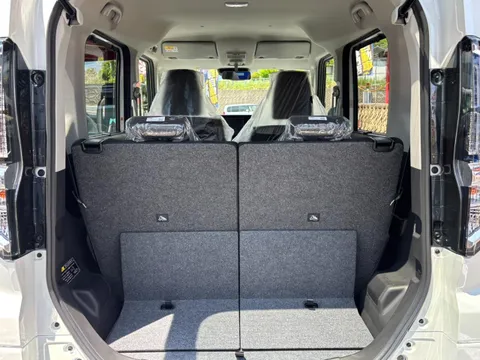 Suzuki Spacia Custom