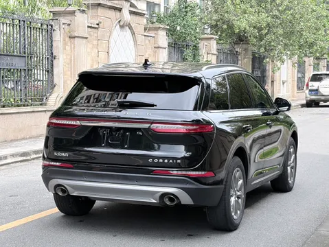 Lincoln Corsair