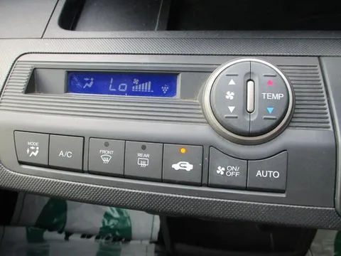 Honda Freed Spike